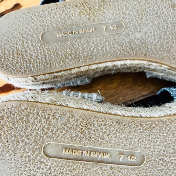 MADE IN SPAIN Women's Espadrilles US size 7 1/2 black & silver flat sole - Picture 3 of 9